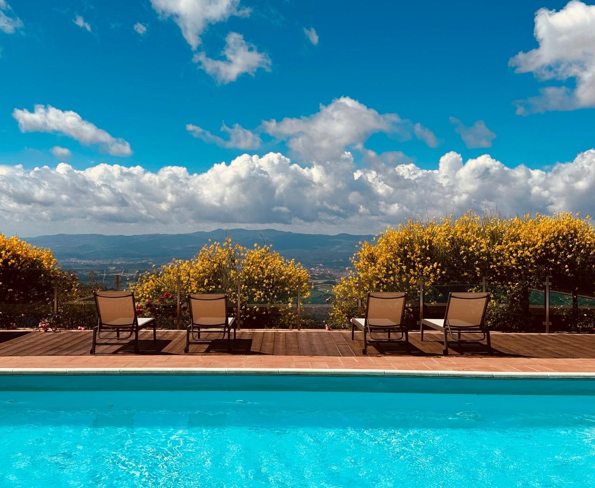 Borgo La Capraia Country house *